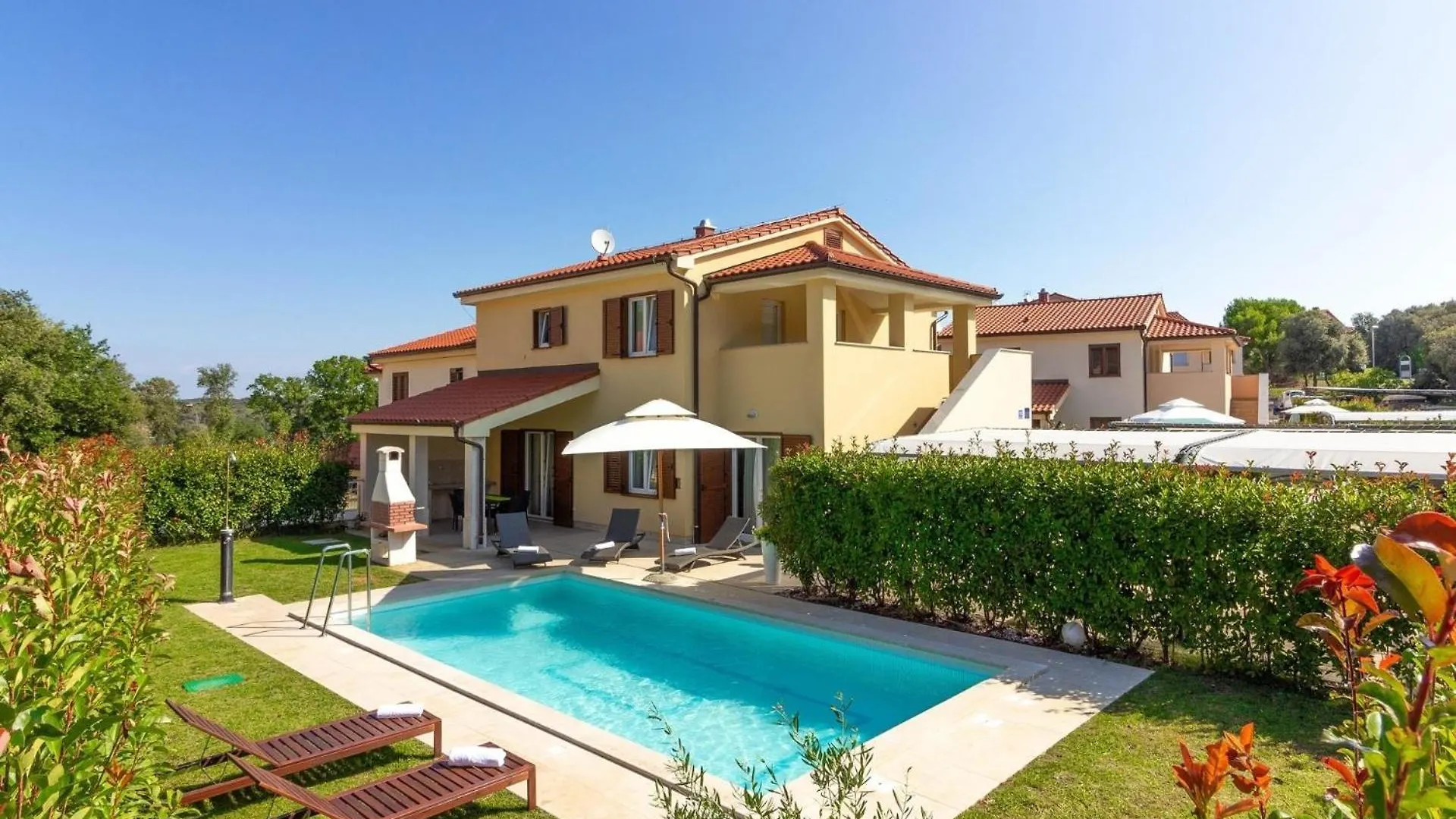 Ferienhaus Mit Privatpool Fuer 10 Personen Ca 200 Qm In Banjole, Istrien Istrische Riviera