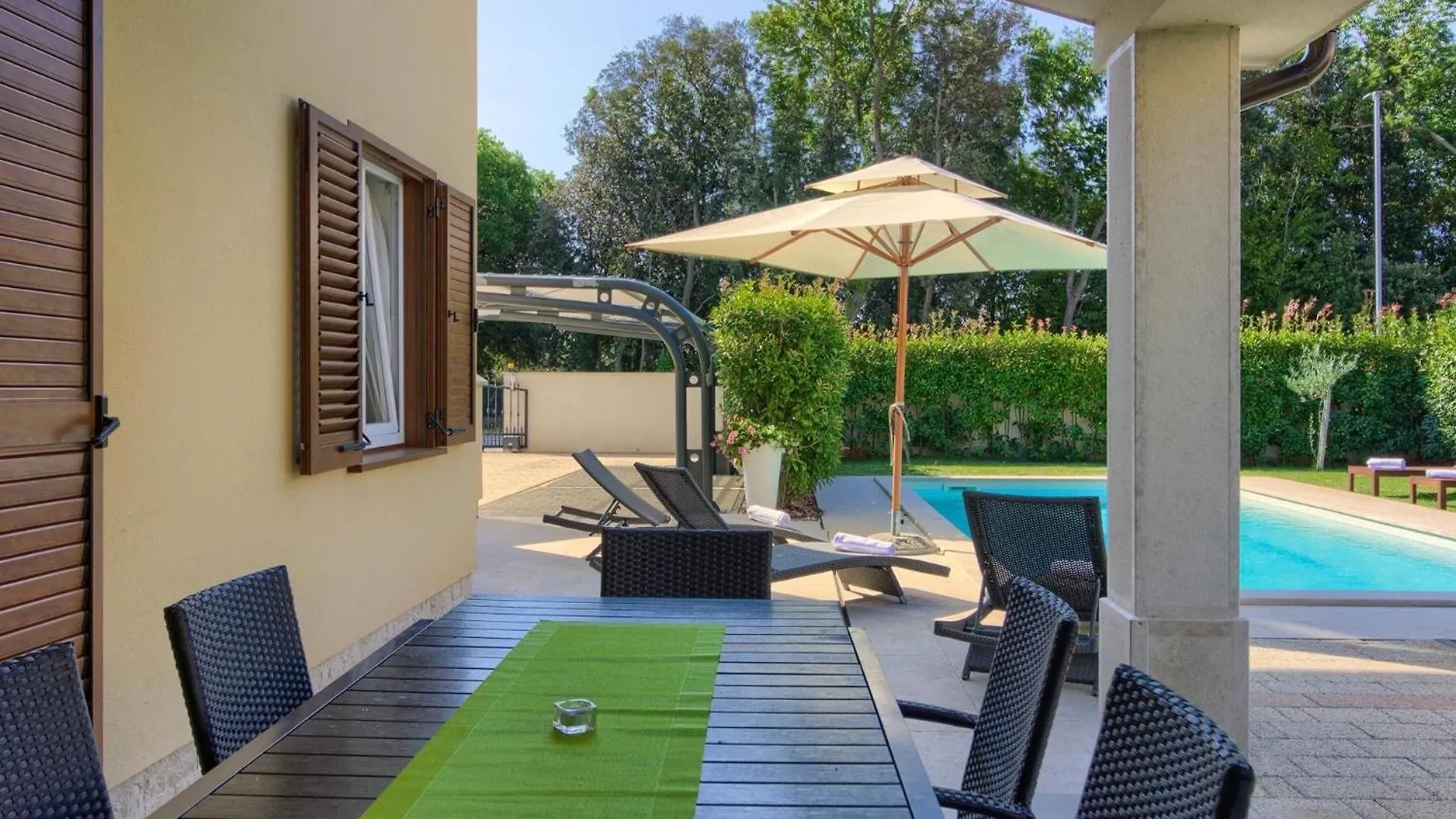 Holiday home Ferienhaus Mit Privatpool Fuer 10 Personen Ca 200 Qm In Banjole, Istrien Istrische Riviera